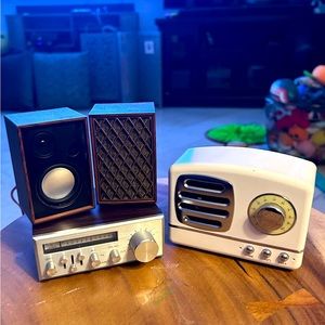 Retro blue tooth speakers (set of all 4 pieces)